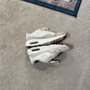 Nike Women's Air Max SC Sneaker size 8